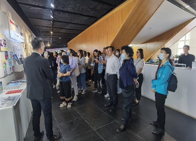 绝区零r18漫画免费观看